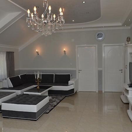 Apartments Royal Menex Požarevac 外观 照片