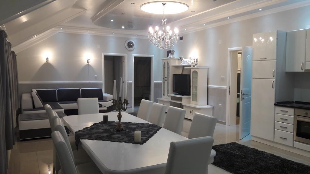 Apartments Royal Menex Požarevac 外观 照片